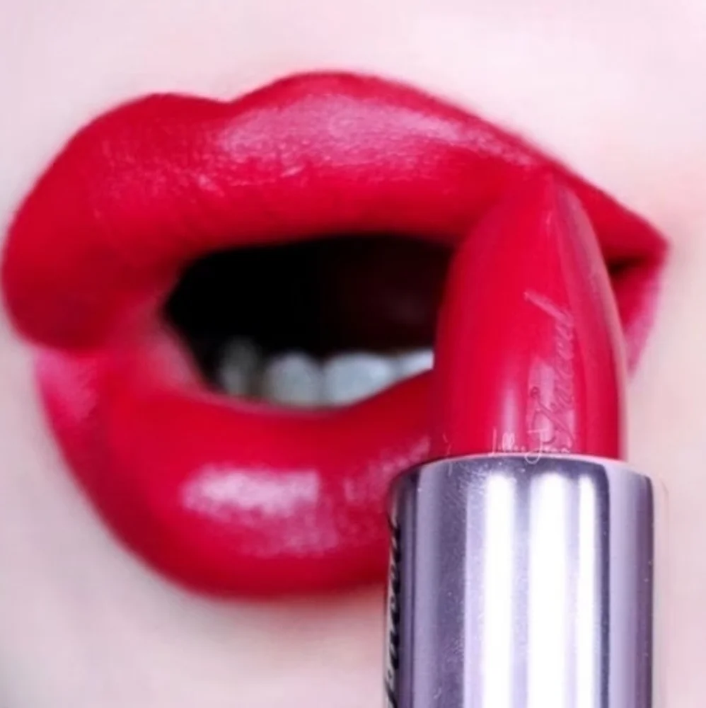 🧚‍♀️LADY BOLD Too Faced Lady Bold Em-Power Pigment Lipstick NWT